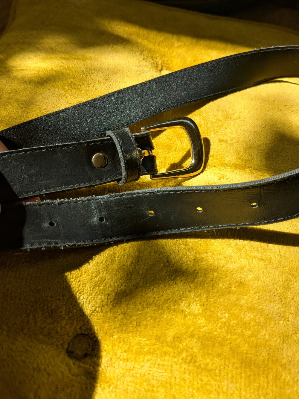 Vtg 90's Classic Black Belt with Gold Buckle💫